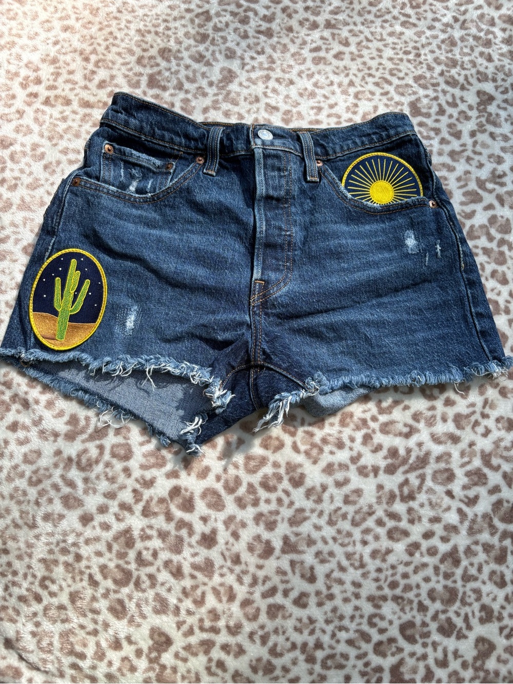 Levi’s 501 Dark Blue Western Festival Cutoff Shorts Size 27